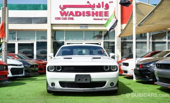Acheter Import Voiture Dodge Challenger Blanc à Import - Dubai, État d'Abia Acheter Import Voiture Dodge Challenger Blanc à Import - Dubai, État d'Abia