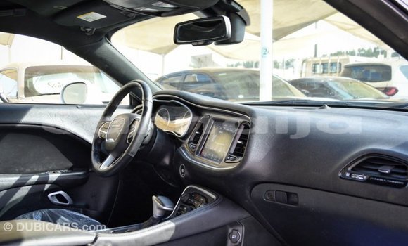 Acheter Import Voiture Dodge Challenger Blanc à Import - Dubai, État d'Abia Acheter Import Voiture Dodge Challenger Blanc à Import - Dubai, État d'Abia