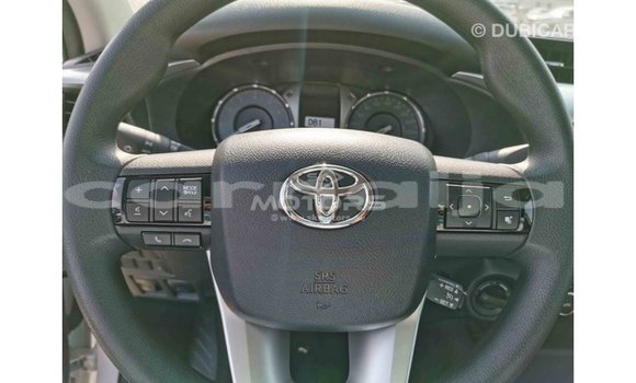 Buy Import Toyota Hilux White Car in Import - Dubai in Abia State Buy Import Toyota Hilux White Car in Import - Dubai in Abia State