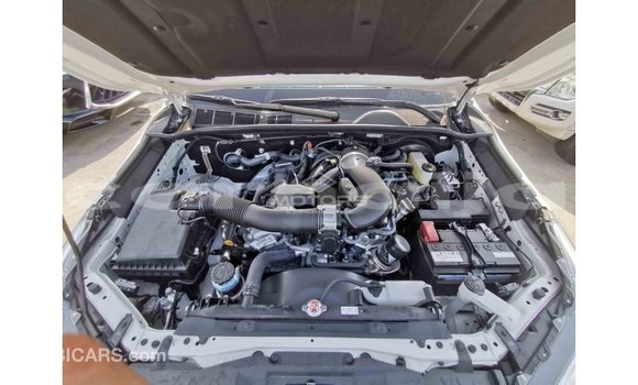 Buy Import Toyota Hilux White Car in Import - Dubai in Abia State Buy Import Toyota Hilux White Car in Import - Dubai in Abia State