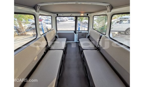 Buy Import Toyota Land Cruiser White Car in Import - Dubai in Abia State Buy Import Toyota Land Cruiser White Car in Import - Dubai in Abia State