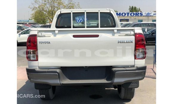 Buy Import Toyota Hilux White Car in Import - Dubai in Abia State Buy Import Toyota Hilux White Car in Import - Dubai in Abia State