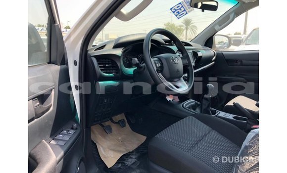 Buy Import Toyota Hilux White Car in Import - Dubai in Abia State Buy Import Toyota Hilux White Car in Import - Dubai in Abia State