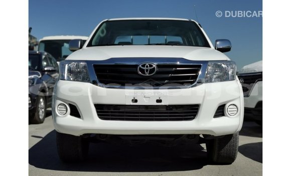 Acheter Import Voiture Toyota Hilux Blanc à Import - Dubai, État d'Abia Acheter Import Voiture Toyota Hilux Blanc à Import - Dubai, État d'Abia