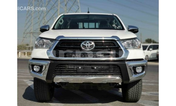 Buy Import Toyota Hilux White Car in Import - Dubai in Abia State Buy Import Toyota Hilux White Car in Import - Dubai in Abia State