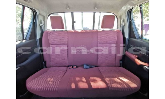 Acheter Import Voiture Toyota Hilux Blanc à Import - Dubai, État d'Abia Acheter Import Voiture Toyota Hilux Blanc à Import - Dubai, État d'Abia