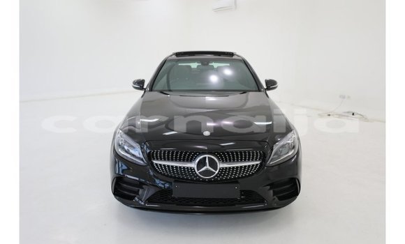 Acheter Import Utilitaire Mercedes‒Benz 1117 Noir à Import - Dubai, État d'Abia