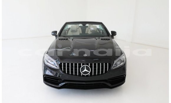 Acheter Import Utilitaire Mercedes‒Benz 1117 Noir à Import - Dubai, État d'Abia