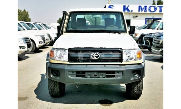 Buy Import Toyota Land Cruiser Beige Car in Import - Dubai in Abia State Buy Import Toyota Land Cruiser Beige Car in Import - Dubai in Abia State
