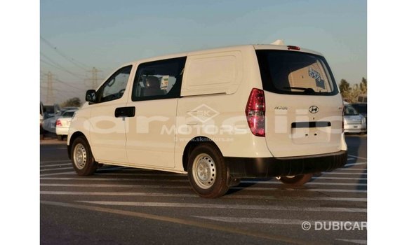 Acheter Import Voiture Hyundai Accent Blanc à Import - Dubai, État d'Abia Acheter Import Voiture Hyundai Accent Blanc à Import - Dubai, État d'Abia