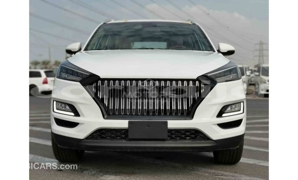 Buy Import Hyundai Tucson White Car in Import - Dubai in Abia State Buy Import Hyundai Tucson White Car in Import - Dubai in Abia State