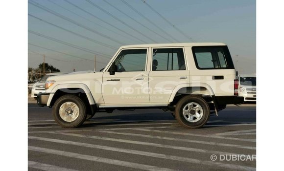 Buy Import Toyota Land Cruiser White Car in Import - Dubai in Abia State Buy Import Toyota Land Cruiser White Car in Import - Dubai in Abia State