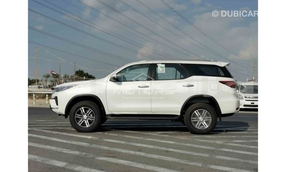 Buy Import Toyota Fortuner White Car in Import - Dubai in Abia State Buy Import Toyota Fortuner White Car in Import - Dubai in Abia State