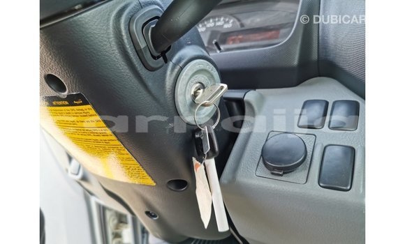 Acheter Import Utilitaire Hino 300 Series Blanc à Import - Dubai, État d'Abia Acheter Import Utilitaire Hino 300 Series Blanc à Import - Dubai, État d'Abia