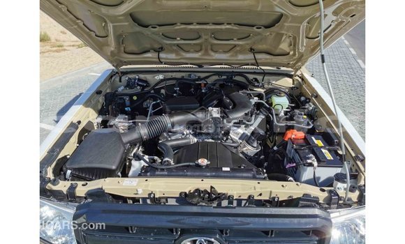 Buy Import Toyota Land Cruiser Beige Car in Import - Dubai in Abia State Buy Import Toyota Land Cruiser Beige Car in Import - Dubai in Abia State