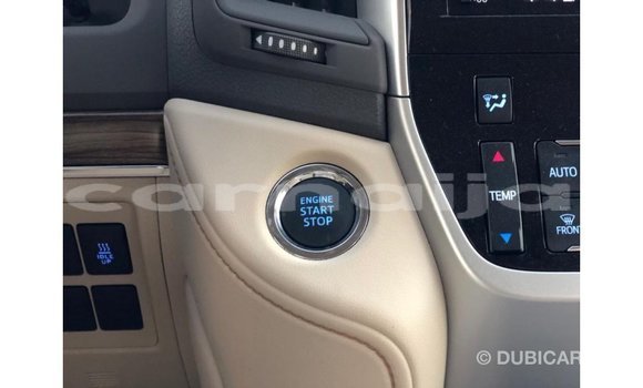 Buy Import Toyota Land Cruiser White Car in Import - Dubai in Abia State Buy Import Toyota Land Cruiser White Car in Import - Dubai in Abia State