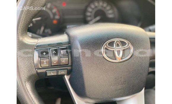 Buy Import Toyota Hilux White Car in Import - Dubai in Abia State Buy Import Toyota Hilux White Car in Import - Dubai in Abia State