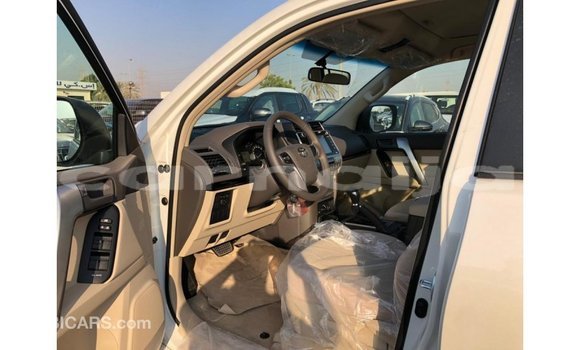 Acheter Import Voiture Toyota Prado Blanc à Import - Dubai, État d'Abia Acheter Import Voiture Toyota Prado Blanc à Import - Dubai, État d'Abia