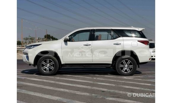 Acheter Import Voiture Toyota Fortuner Blanc à Import - Dubai, État d'Abia Acheter Import Voiture Toyota Fortuner Blanc à Import - Dubai, État d'Abia