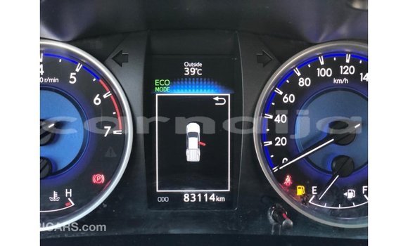 Buy Import Toyota Hilux White Car in Import - Dubai in Abia State Buy Import Toyota Hilux White Car in Import - Dubai in Abia State