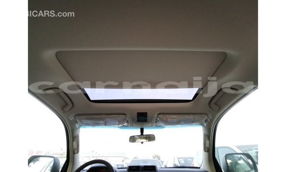 Acheter Import Voiture Toyota Prado Blanc à Import - Dubai, État d'Abia Acheter Import Voiture Toyota Prado Blanc à Import - Dubai, État d'Abia