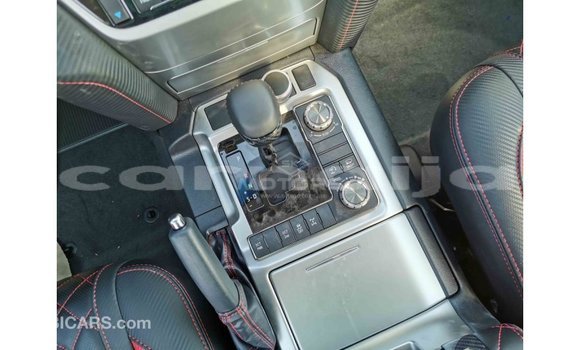 Buy Import Toyota Land Cruiser White Car in Import - Dubai in Abia State Buy Import Toyota Land Cruiser White Car in Import - Dubai in Abia State