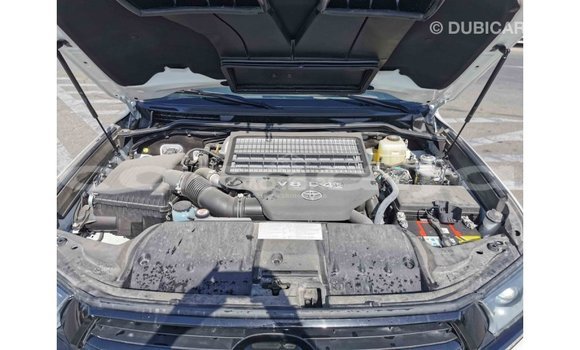 Buy Import Toyota Land Cruiser White Car in Import - Dubai in Abia State Buy Import Toyota Land Cruiser White Car in Import - Dubai in Abia State