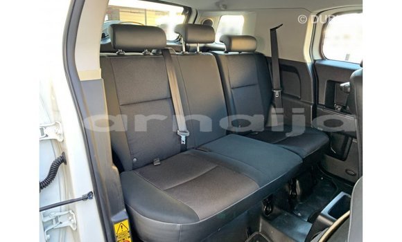 Buy Import Toyota FJ Cruiser White Car in Import - Dubai in Abia State Buy Import Toyota FJ Cruiser White Car in Import - Dubai in Abia State