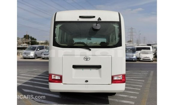 Acheter Import Voiture Toyota Coaster Blanc à Import - Dubai, État d'Abia Acheter Import Voiture Toyota Coaster Blanc à Import - Dubai, État d'Abia