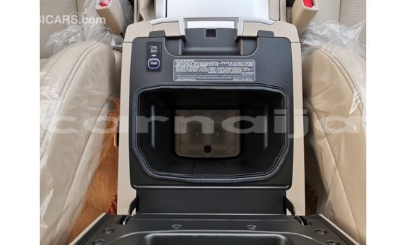 Buy Import Toyota Land Cruiser White Car in Import - Dubai in Abia State Buy Import Toyota Land Cruiser White Car in Import - Dubai in Abia State