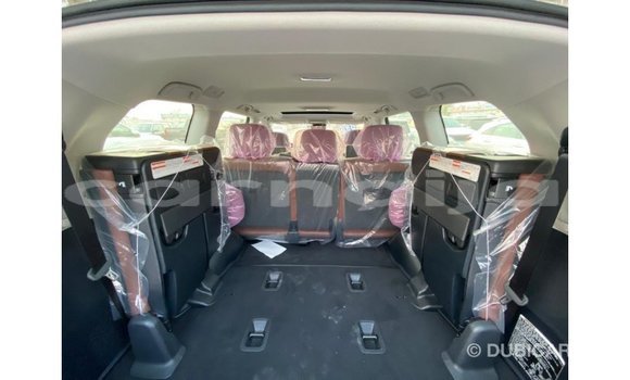 Acheter Import Voiture Toyota Land Cruiser Blanc à Import - Dubai, État d'Abia Acheter Import Voiture Toyota Land Cruiser Blanc à Import - Dubai, État d'Abia