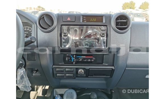 Acheter Import Voiture Toyota Land Cruiser Blanc à Import - Dubai, État d'Abia Acheter Import Voiture Toyota Land Cruiser Blanc à Import - Dubai, État d'Abia
