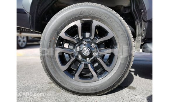 Acheter Import Voiture Toyota Hilux Noir à Import - Dubai, État d'Abia Acheter Import Voiture Toyota Hilux Noir à Import - Dubai, État d'Abia