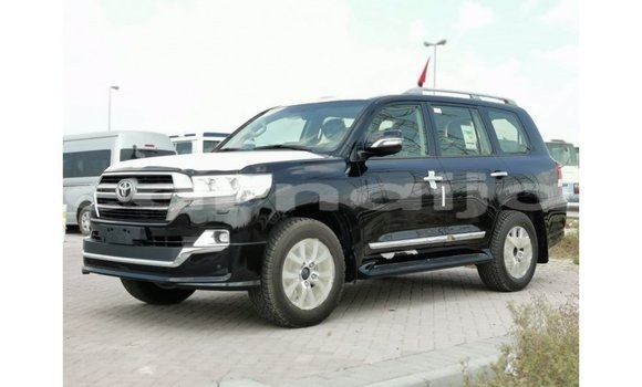 Buy Import Toyota Land Cruiser White Car in Import - Dubai in Abia State Buy Import Toyota Land Cruiser White Car in Import - Dubai in Abia State