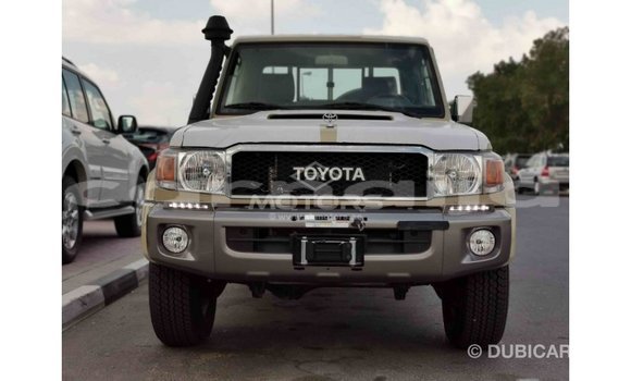 Acheter Import Voiture Toyota Land Cruiser Beige à Import - Dubai, État d'Abia Acheter Import Voiture Toyota Land Cruiser Beige à Import - Dubai, État d'Abia