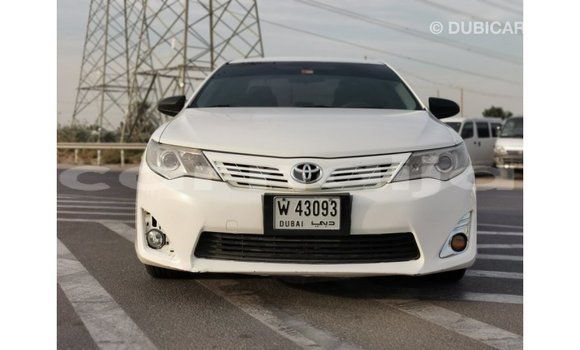 Acheter Import Voiture Toyota Camry Blanc à Import - Dubai, État d'Abia Acheter Import Voiture Toyota Camry Blanc à Import - Dubai, État d'Abia