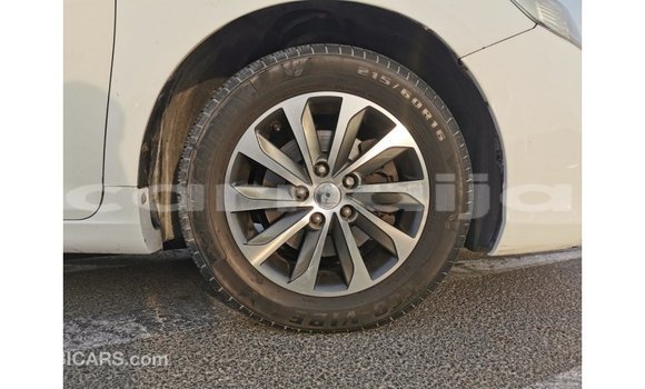 Acheter Import Voiture Toyota Camry Blanc à Import - Dubai, État d'Abia Acheter Import Voiture Toyota Camry Blanc à Import - Dubai, État d'Abia