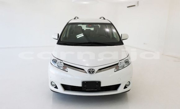 Buy Import Toyota Previa White Car in Import - Dubai in Abia State