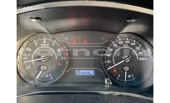 Buy Import Toyota Hilux White Car in Import - Dubai in Abia State Buy Import Toyota Hilux White Car in Import - Dubai in Abia State