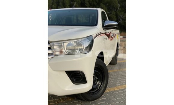 Buy Import Toyota Hilux White Car in Import - Dubai in Abia State Buy Import Toyota Hilux White Car in Import - Dubai in Abia State