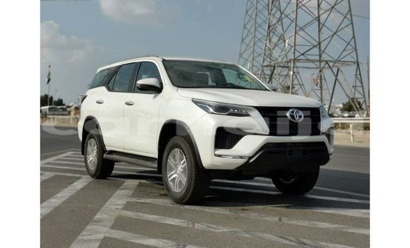 Acheter Import Voiture Toyota Fortuner Blanc à Import - Dubai, État d'Abia Acheter Import Voiture Toyota Fortuner Blanc à Import - Dubai, État d'Abia