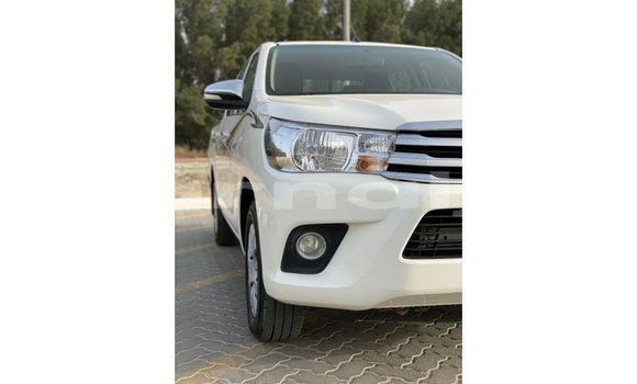 Buy Import Toyota Hilux White Car in Import - Dubai in Abia State Buy Import Toyota Hilux White Car in Import - Dubai in Abia State