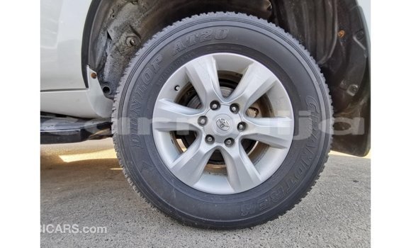 Acheter Import Voiture Toyota Prado Blanc à Import - Dubai, État d'Abia Acheter Import Voiture Toyota Prado Blanc à Import - Dubai, État d'Abia