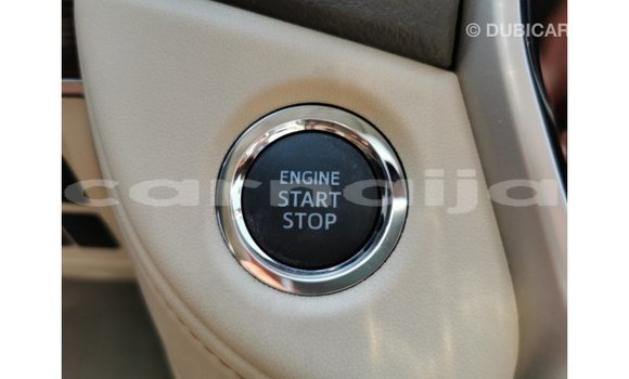 Acheter Import Voiture Toyota Land Cruiser Blanc à Import - Dubai, État d'Abia Acheter Import Voiture Toyota Land Cruiser Blanc à Import - Dubai, État d'Abia