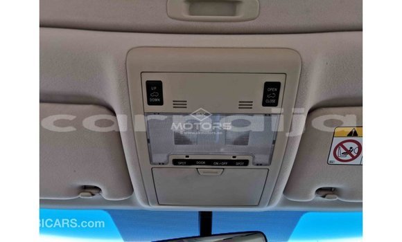 Acheter Import Voiture Toyota Land Cruiser Blanc à Import - Dubai, État d'Abia Acheter Import Voiture Toyota Land Cruiser Blanc à Import - Dubai, État d'Abia