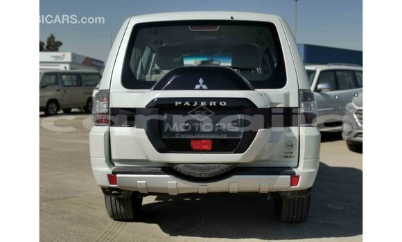 Buy Import Mitsubishi Pajero White Car in Import - Dubai in Abia State Buy Import Mitsubishi Pajero White Car in Import - Dubai in Abia State
