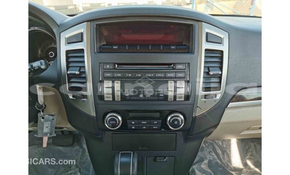 Buy Import Mitsubishi Pajero White Car in Import - Dubai in Abia State Buy Import Mitsubishi Pajero White Car in Import - Dubai in Abia State