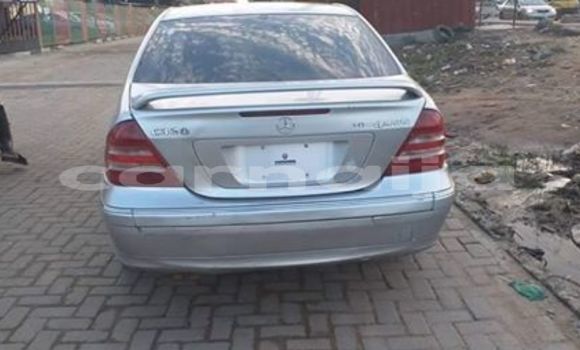 Acheter Occasion Voiture Mercedes-Benz C–Class Gris à Lagos, État de Lagos Acheter Occasion Voiture Mercedes-Benz C–Class Gris à Lagos, État de Lagos