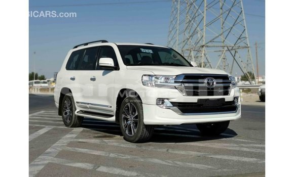 Buy Import Toyota Land Cruiser White Car in Import - Dubai in Abia State Buy Import Toyota Land Cruiser White Car in Import - Dubai in Abia State