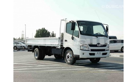 Acheter Import Utilitaire Hino 300 Series Blanc à Import - Dubai, État d'Abia Acheter Import Utilitaire Hino 300 Series Blanc à Import - Dubai, État d'Abia